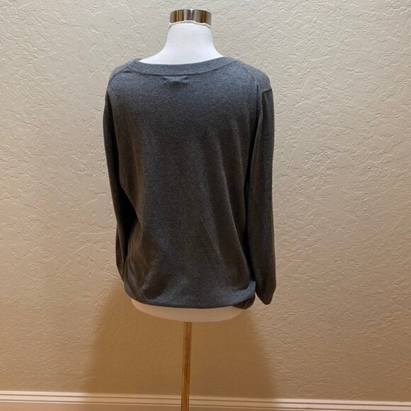 GAP grey sweater with navy sequined heart XXL - Picture 6 of 8